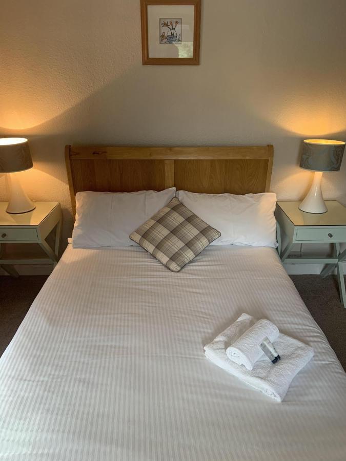 The Halfway House Pub And Kitchen Bed & Breakfast Saint Germans Bagian luar foto